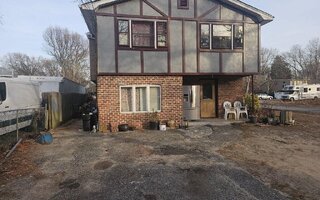 53 Hounslow Rd, Shirley, NY 11967