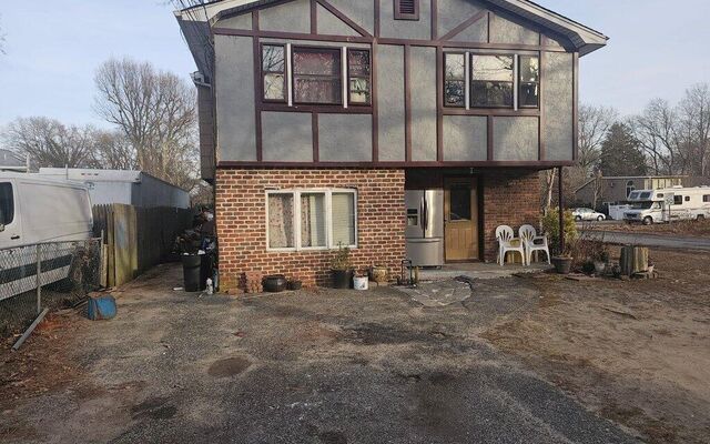 53 Hounslow Rd, Shirley, NY 11967 (House View)