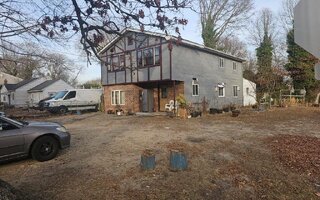 53 Hounslow Rd, Shirley, NY 11967