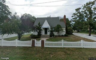 53 Jefferson St, East Islip, NY 11730