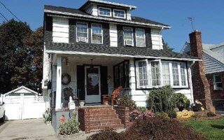 53 Lee Ave, Valley Stream, NY 11581