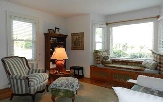 53 Riverside Dr, Riverhead, NY 11901
