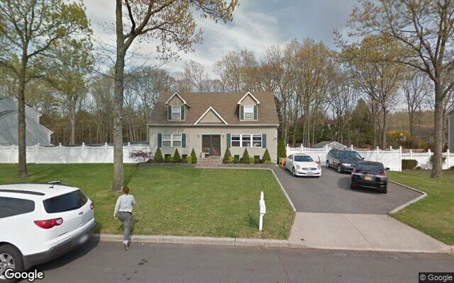53 Sharon Dr, Coram, NY 11727