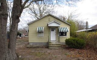 532 Riverleigh Ave, Riverhead, NY 11901