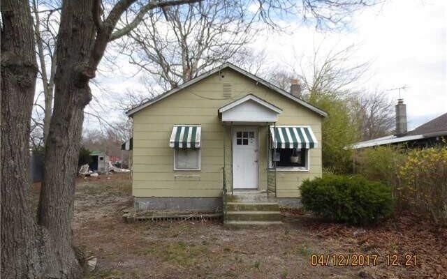 532 Riverleigh Ave, Riverhead, NY 11901