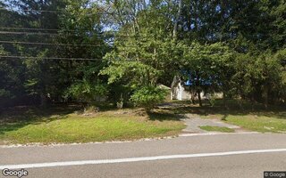 533 N Magee St, Southampton, NY 11968