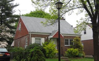 534 Sperry Blvd, New Hyde Park, NY 11040