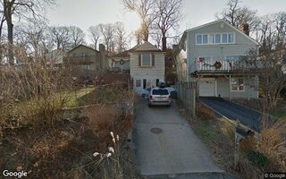 537 Adams St, Centerport, NY 11721