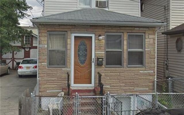 54 Biltmore Ave, Elmont, NY 11003