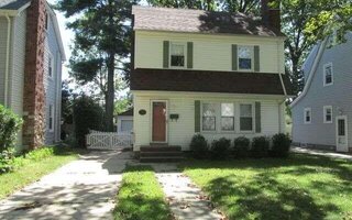 54 Cambridge Ave, Stewart Manor, NY 11530