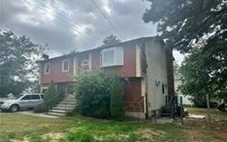 54 S 25th St, Wyandanch, NY 11798