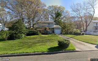 54 Schuyler Dr, Commack, NY 11725