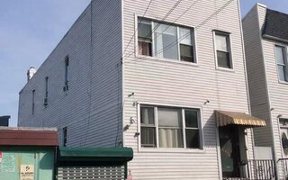 5436 Nurge Ave, Maspeth, NY 11378