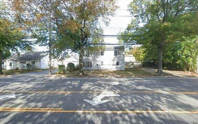 544 Old Country Rd, Plainview, NY 11803 (Road)