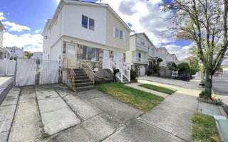 55 Beard St, Staten Island, NY 10314