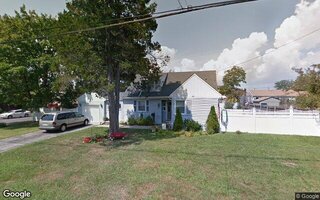55 Shaw Ave, Islip, NY 11751