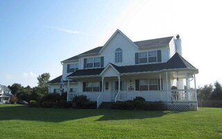 55 W Greentree Dr, Medford, NY 11763