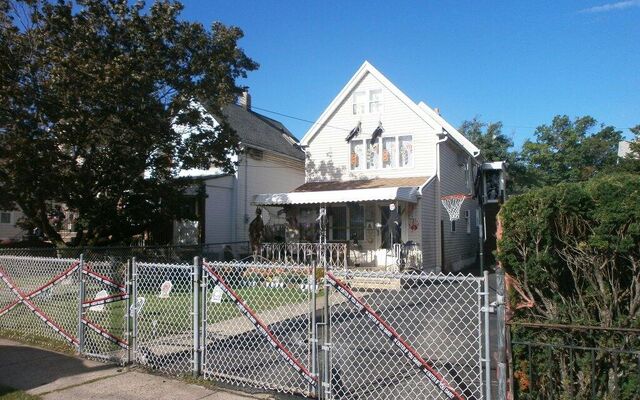 552 Villa Ave, Staten Island, NY 10302
