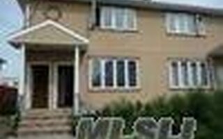 558 Beach 67th St, Arverne, NY 11692