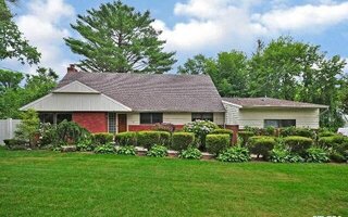 56 Crescent Beach Rd, Glen Cove, NY 11542