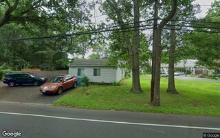 56 Dix Hills Rd, Huntington, NY 11743