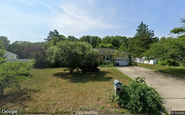56 Southaven Ave, Medford, NY 11763