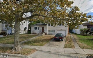 563 S Bayview Ave, Freeport, NY 11520