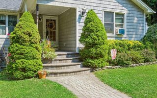 57 Eastwood Rd, Miller Place, NY 11764