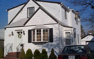 57 Ash St, Valley Stream, NY 11580