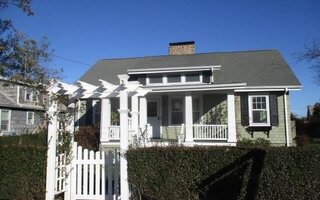 57 Cleveland St, Patchogue, NY 11772