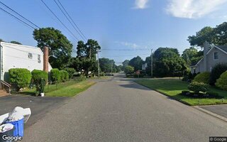 57 Clinton Ave, Patchogue, NY 11772