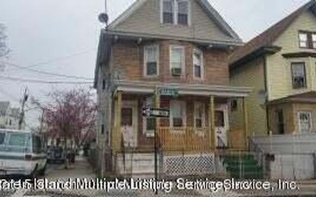 57 Clinton St, Staten Island, NY 10304