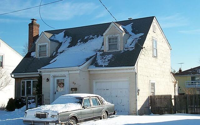 57 W 3rd St, Freeport, NY 11520