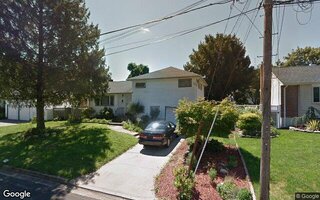 572 Benjamin Rd, North Babylon, NY 11703