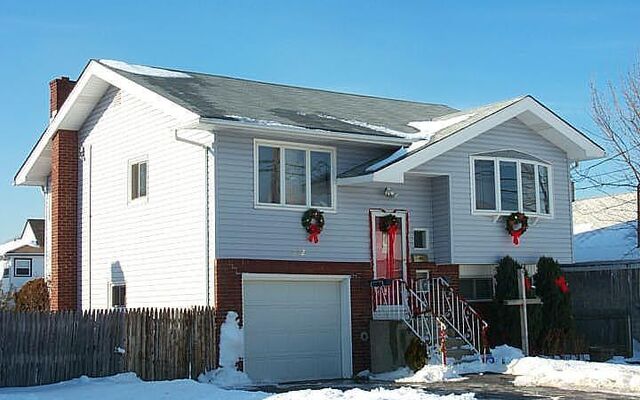 572 Miller Ave, Freeport, NY 11520