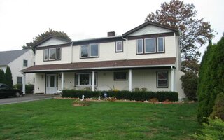 58 Albatross Rd, Levittown, NY 11756