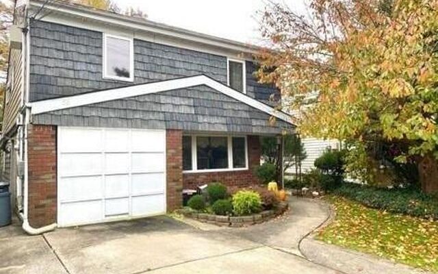 58 Darcey Ave, Staten Island, NY 10314 (House View)