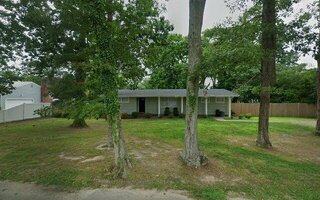 58 N Howells Point Rd, Bellport, NY 11713