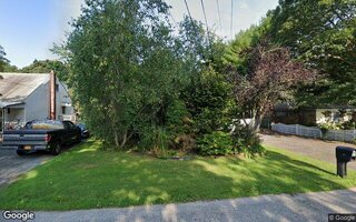 58 Terapin St, Mastic, NY 11950