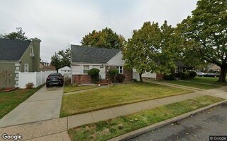 581 Emerson St, Uniondale, NY 11553