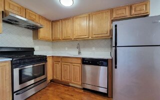 59-51 58th Dr, Maspeth, NY 11378