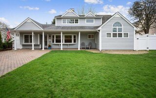 59 Wheelbarrow Ln, Wantagh, NY 11793