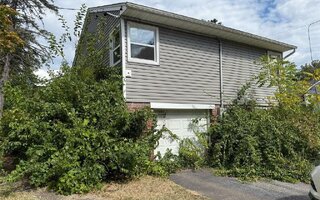 6 Albermarle Ave, Huntington Station, NY 11746