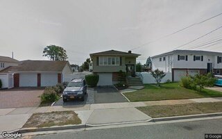 6 Berkeley Pl, Massapequa, NY 11758
