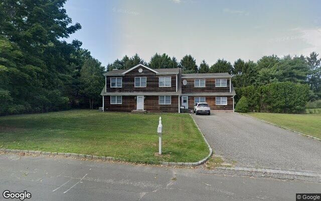 6 Farmstead Ln, Water Mill, NY 11976