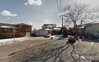 6 Jeffrey Ct, Freeport, NY 11520