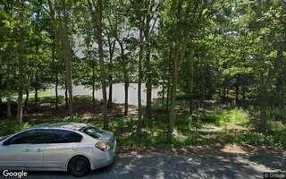6 Merrick Rd, Shirley, NY 11967
