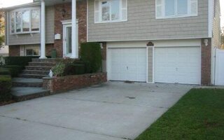 6 Pebble Pl, Commack, NY 11725