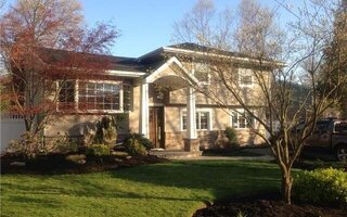 6 Wayne Pl, Commack, NY 11725