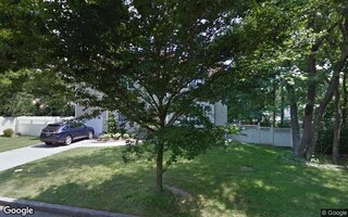60 Delamere St, Huntington, NY 11743